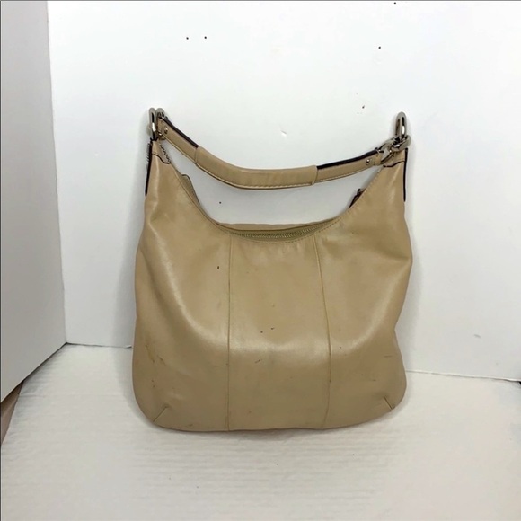 KRISTIN LEATHER HOBO (COACH F22306)
Leather - Picture 3 of 9